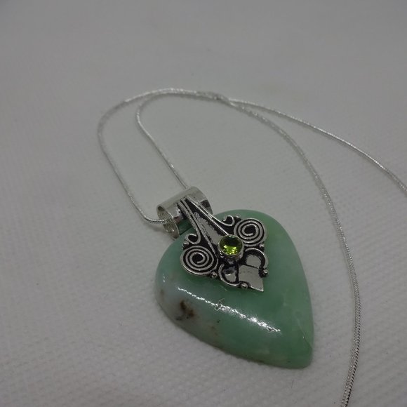 Gorgeous "GREEN CHALCEDONY & PERIDOT" Handmade Sterling Pendant/Chain #925 - Picture 2 of 3